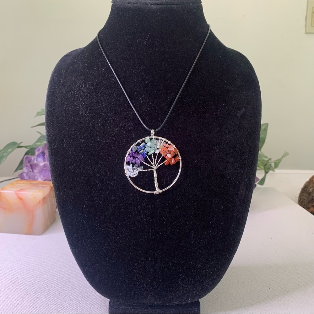 7 Chakra Stone Crystal Tree of Life Wire Wrapped Pendant Necklace Silver Tone 2" - Picture 6 of 7